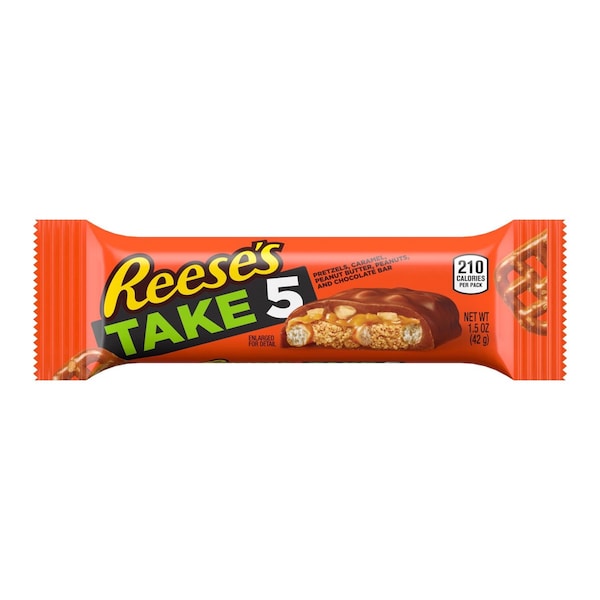 Barra de dulce de Hershey's Reese's Take 5 Pretzels, Caramelo, cacahuates, crema de cacahuate y chocolate 1.5 oz - 3400038645