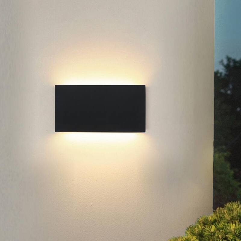 Lámpara de pared exterior de aluminio con dos luces LED en negro, con conexión eléctrica. Paquete de 1 unidad - CA2228-W