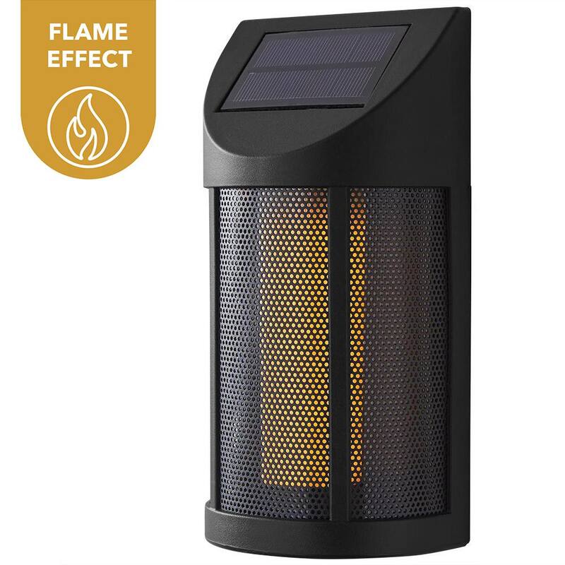Linterna de pared Hampton Bay Ambrose Solar 6 Lúmenes de LED Integrado en Negro Mate con Efecto de Llama Parpadeante; Resistente al Clima - 93910