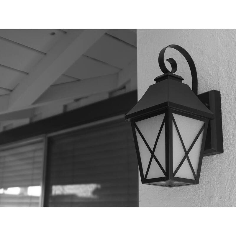 Linterna de pared con efecto de llama parpadeante LED integrado con selección de color en negro medianoche para exteriores con cableado duro Hampton Bay 16.3 in. - LAN15/3WY/BLK/HD
