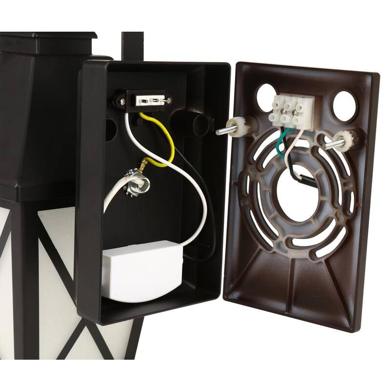 Linterna de pared con efecto de llama parpadeante LED integrado con selección de color en negro medianoche para exteriores con cableado duro Hampton Bay 16.3 in. - LAN15/3WY/BLK/HD