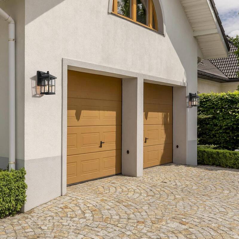 Aplique de pared moderno para puerta principal de porche en exteriores, color negro escarchado con pantalla a cuadros de vidrio transparente, lámpara de pared de 1 luz - AIEV6VHD14372R7