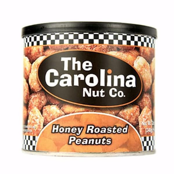 El título traducido al español mexicano sería: "The Carolina Nut Co Cacahuates Tostados con Miel en lata de 12 oz - 11075"