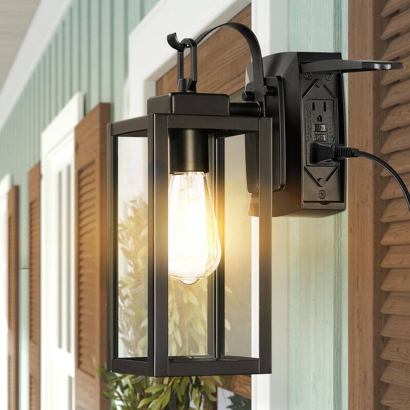 Pia Ricco 1-Luces negras para exteriores con salida GFCI, Aplique exterior para porche con base E26 - 1JAY-12151-GFCI