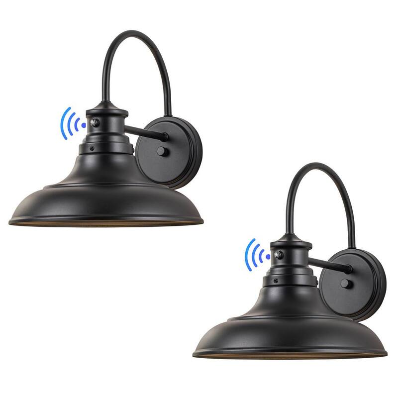 Luz de Granero Exterior LED C Cattleya 1-Light en Negro Mate con Sensor de Atardecer a Amanecer (Paquete de 2) - HCA2433-2W