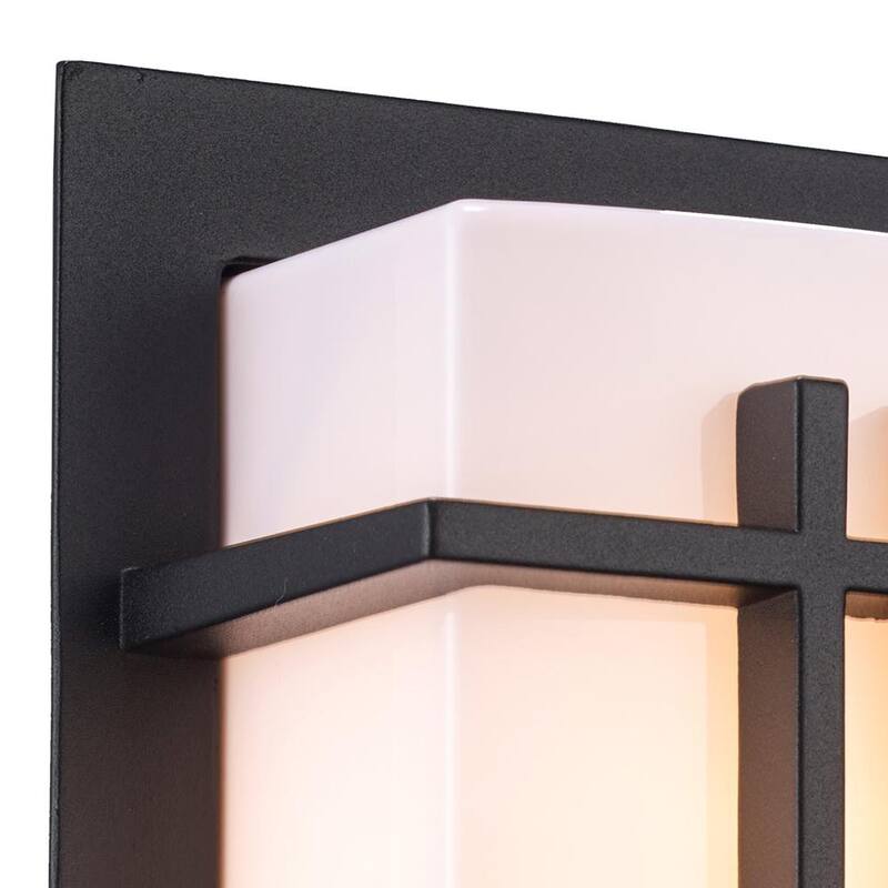 Lámpara de pared exterior negra moderna Bel Air Lighting Doheny de 1 luz con pantalla de acrílico opalino - 40280 BK