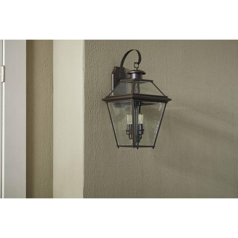 Iluminación Progress de la colección Burlington 3 luces de pared grandes al aire libre de estilo tradicional, en bronce antiguo con vidrio biselado transparente - P6617-20