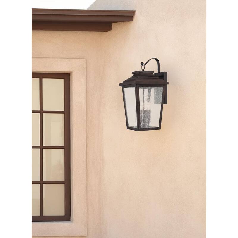 The Great Outdoors por Minka Lavery Irvington Manor Lámpara de Pared de Bronce Chelsea con 4 Luces para Exteriores - 72173-189