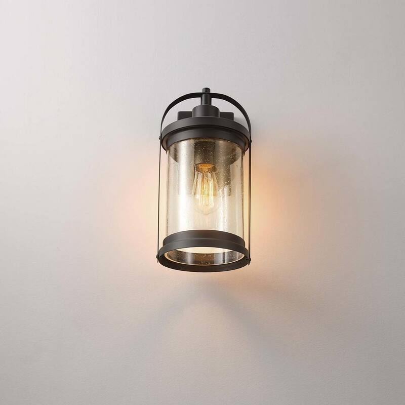 Lámpara de pared Globe Electric Xavier negro mate estilo granja para interiores/exteriores con 1 luz y pantalla de vidrio sembrado - 44864