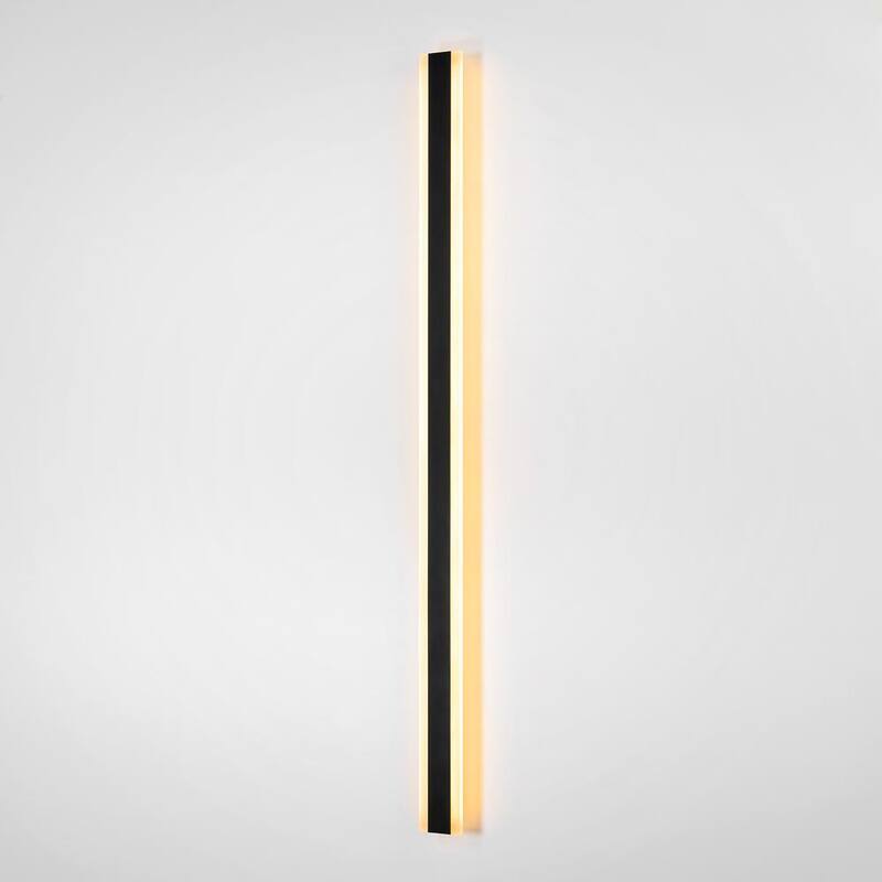 Lámpara de pared para exteriores RRTYO Sue 60 pulgadas en negro 36W tira lineal con luz integrada LED resistente al agua IP65 con cable duro. Aplique de pared de linterna - 3.5 pulgadas de ancho - 81010000053158