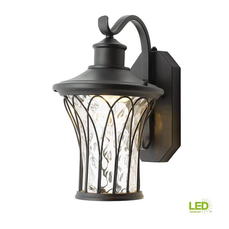 Colección de decoración para el hogar Avia Falls 14.5 pulgadas Lámpara de pared exterior LED grande en color negro, con sensor de crepúsculo a amanecer y cristal de agua transparente - LED-HD501BK MED