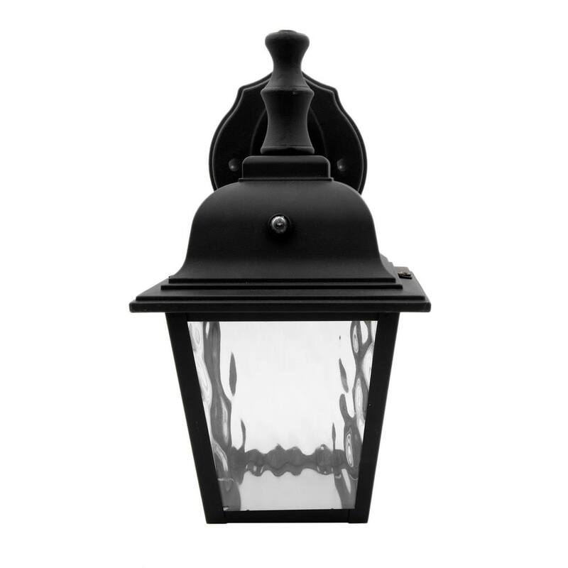 Luminaria de pared exterior LED negra de 1 luz Maxxima con vidrio de agua transparente y sensor de atardecer a amanecer - MEL-9126W