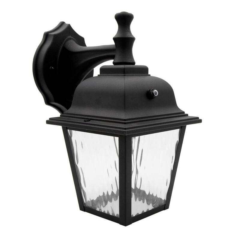 Luminaria de pared exterior LED negra de 1 luz Maxxima con vidrio de agua transparente y sensor de atardecer a amanecer - MEL-9126W