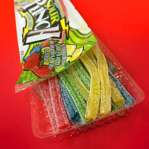 Tiras de Caramelo Ácido Arcoíris Sour Punch 4.5 oz, paquete de 24 - 8791