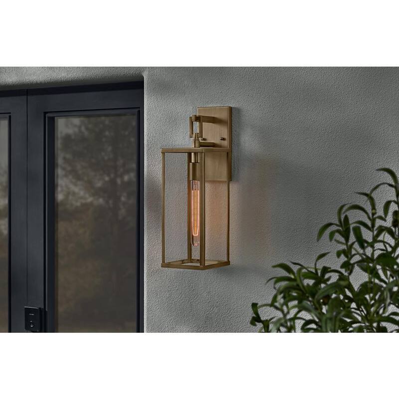 Lámpara de pared al aire libre con cableado Hampton Bay Porter Hills de 19 pulgadas en latón antiguo, con sin bombilla incluida - 26234.