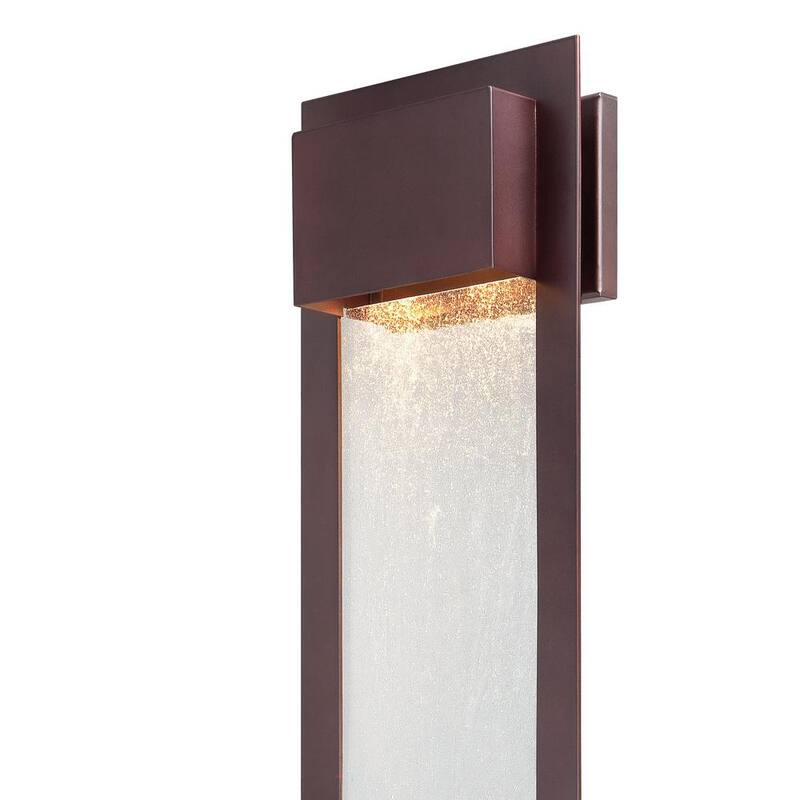 Los grandes espacios al aire libre de Minka Lavery Westgate - Montaje de pared exterior en bronce alder de 2 luces - 72383-246.