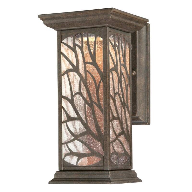 Linterna de pared con candelabro integrado Westinghouse Glenwillow de 1 luz en bronce victoriano para exteriores con LED integrado - 6312000