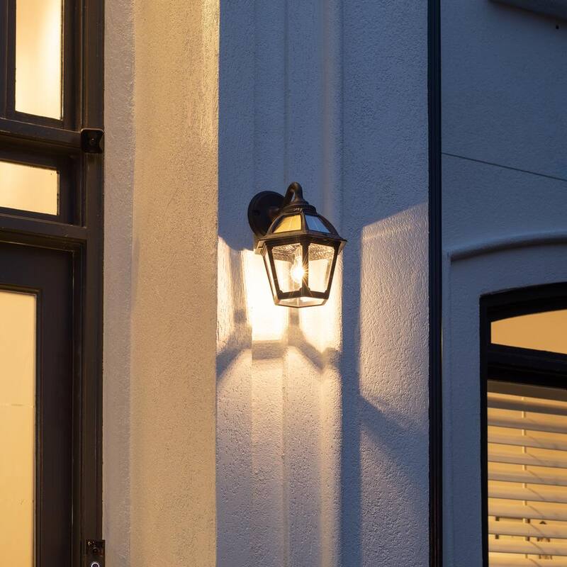 GAMA SONIC Polaris 1-Luz Negro Atardecer a Amanecer Lámpara de Pared Solar Exterior Integrada LED Blanco Cálido con Foco Incluido - 177010