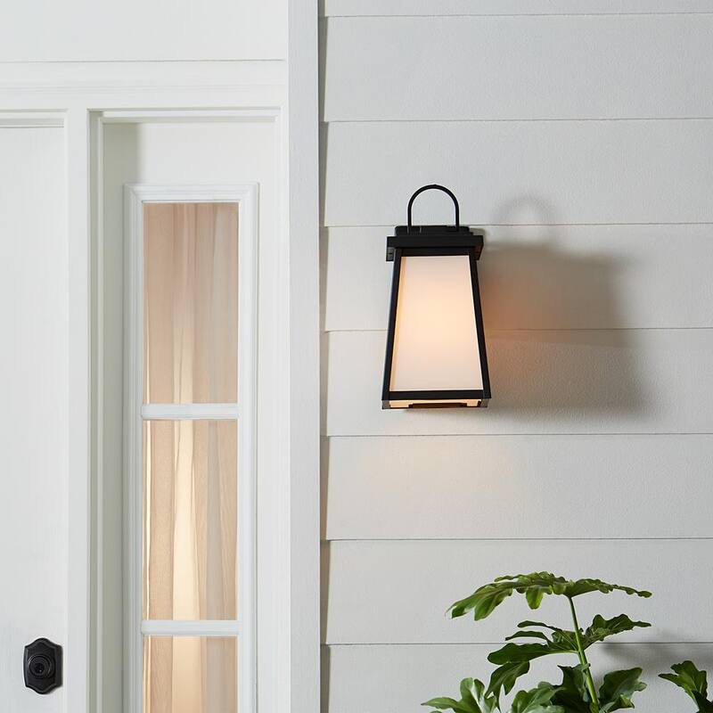Foco de pared exterior negro de estilo transicional TIELLA Bihl de 1 luz mediana con paneles de vidrio transparente y blanco incluidos - L8648H1L-BK