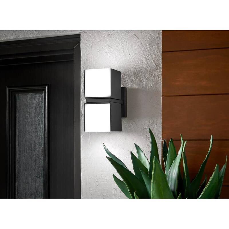 Colección de decoración para el hogar Keating, Lámpara de pared exterior LED de 2 luces en color gris oscuro con pantalla de PC opalina - 5193805118