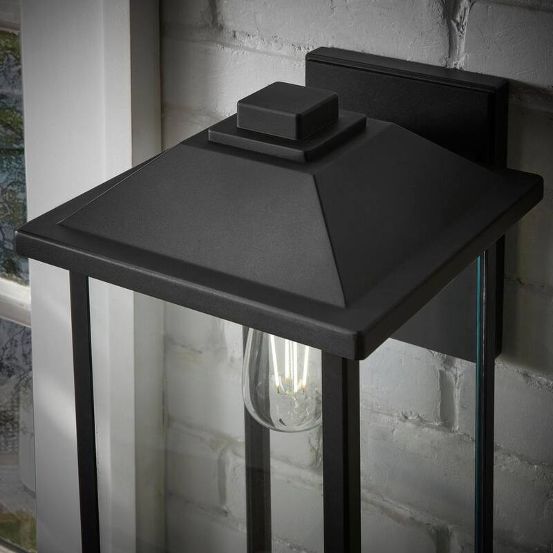 Marca privada sin marca 1-Luz, 18 pulgadas. Linterna de pared al aire libre clásica de alambre duro en negro con vidrio transparente - W2235-31