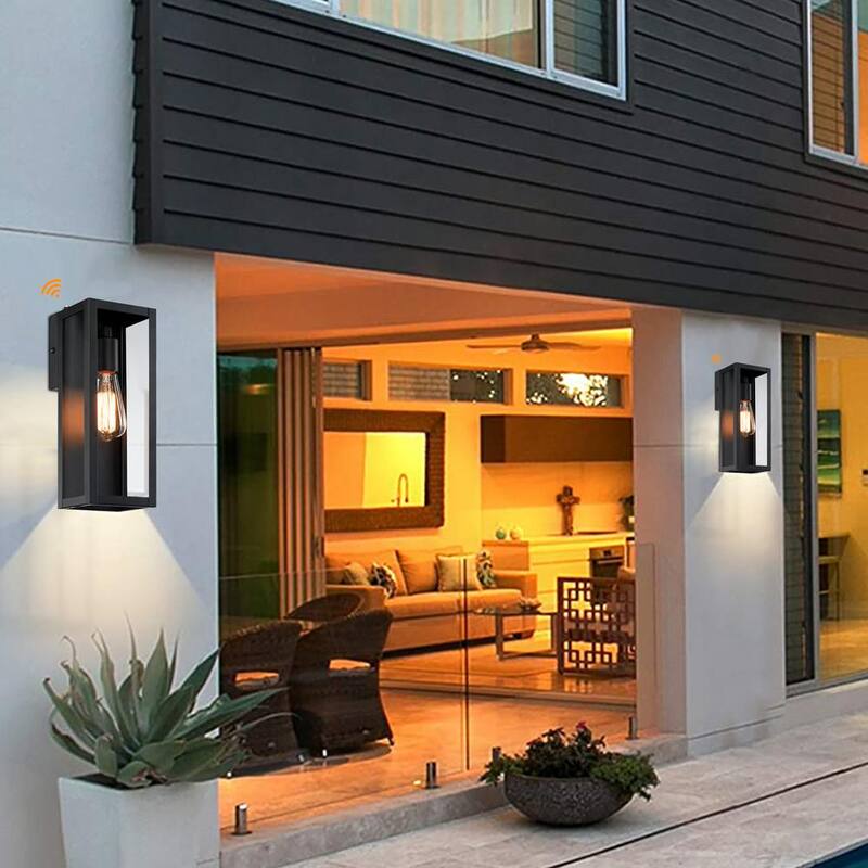 Luz de pared con sensor de atardecer a amanecer de exterior Hukoro Cali de 1 luz con acabado negro mate y pantalla de vidrio transparente (paquete de 4) - 4F85504-BK-S