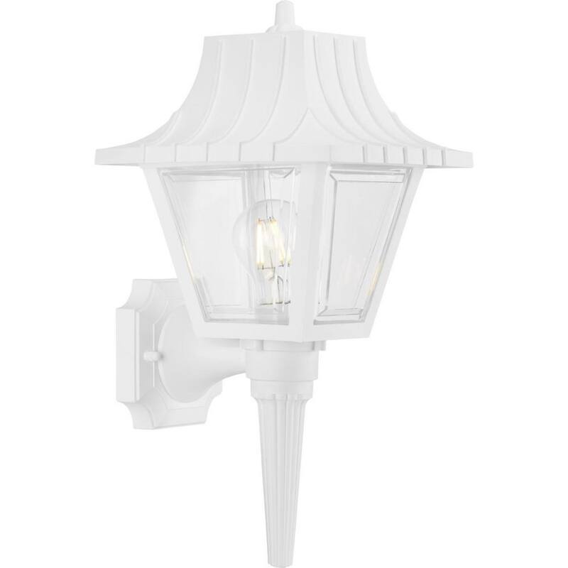 Lámpara de pared grande de exterior tradicional con pantalla acrílica biselada blanca clara de 1 luz de la colección Mansard de Progress Lighting - P5815-30.