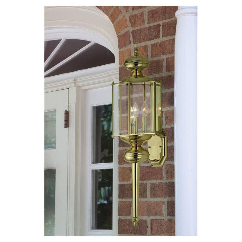 Generación Iluminación Clásica 7 pulgadas W 1-Luz Linterna de Pared Exterior de Latón Pulido con Vidrio Biselado Transparente - 8510-02