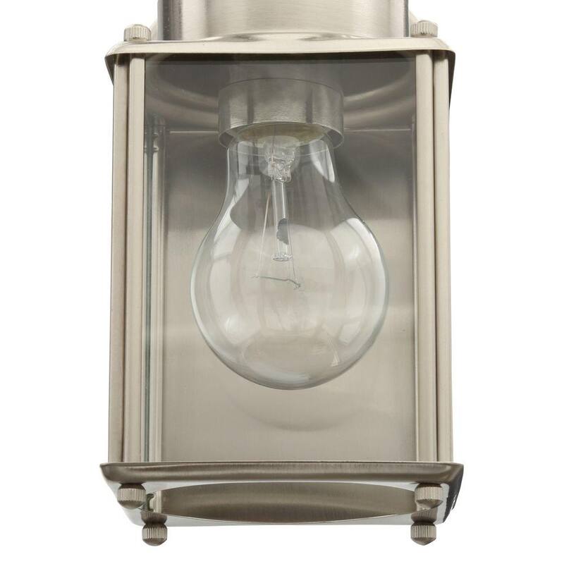 Lámpara de pared tradicional de exterior Progress Lighting de 1 luz en níquel cepillado con vidrio plano transparente - P5607-09