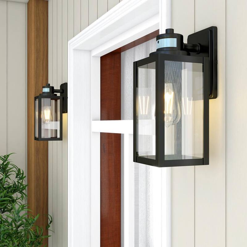 Lámpara de pared exterior Uixe 12 pulgadas con sensor de movimiento, luz tenue al amanecer y al atardecer, 1 luz, acabado negro mate - SSL-12121-MS