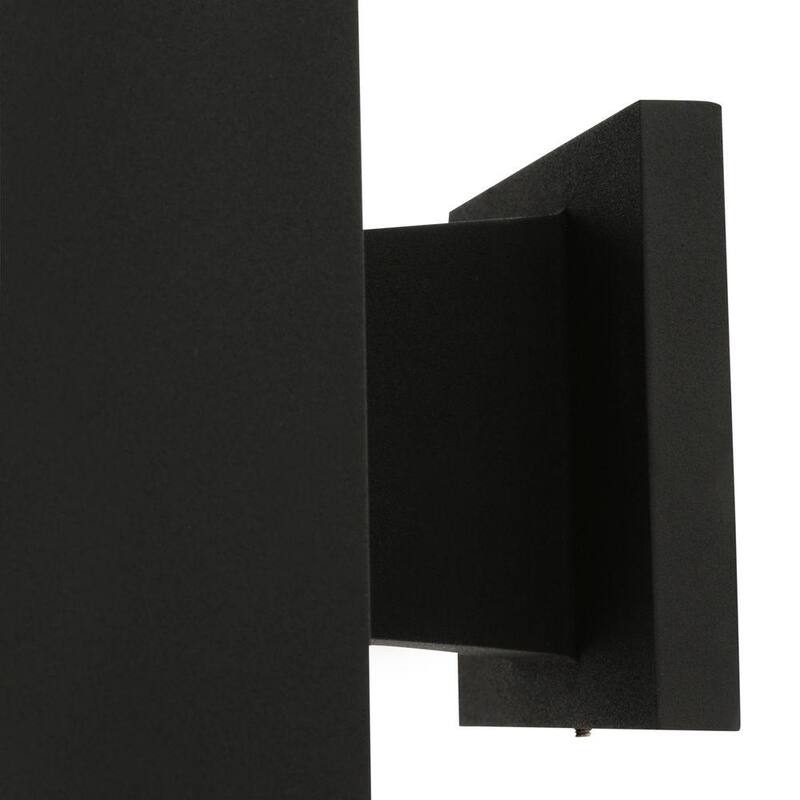 Lámpara de pared moderna negra cuadrada de 6" con dos luces de Progress Lighting para espacios exteriores con salida de luz hacia arriba y hacia abajo - P5644-31