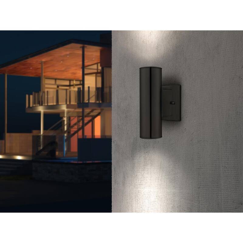Aplique de pared exterior con cableado Eglo Riga 4.25 in. An x 7.875 in. Al, 2 luces, color negro con pantallas de vidrio - 200033A