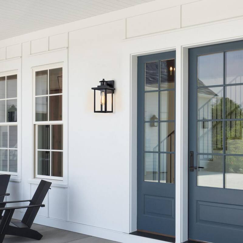 Lámpara de pared de exterior con sensor de movimiento y sensor de luz al amanecer C Cattleya de 1 luz en color negro con cableado duro y sin bombilla incluida (paquete de 2) - HCA2426-2W