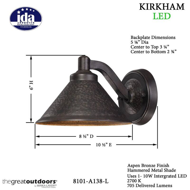 Los grandes espacios al aire libre de Minka Lavery Kirkham 1-Light Aspen Bronze Linterna de pared integrada para exteriores - 8101-A138-L