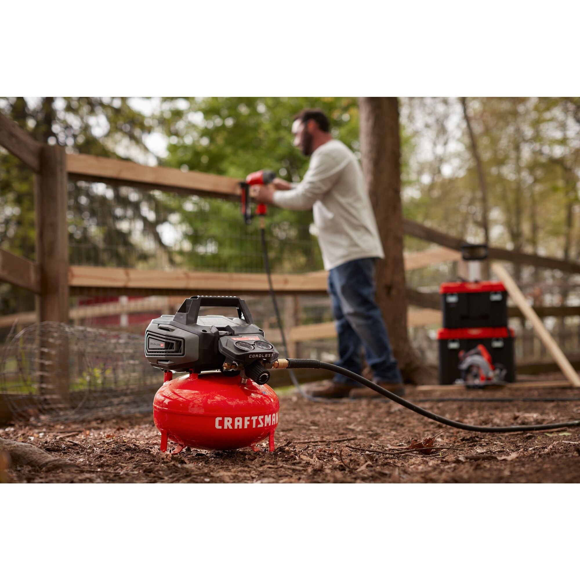 ARTESANO ARTESANO V20 RP Compresor de aire portátil sin cable de 2.5 galones y 125 PSI tipo panqueque - CMCC2520B