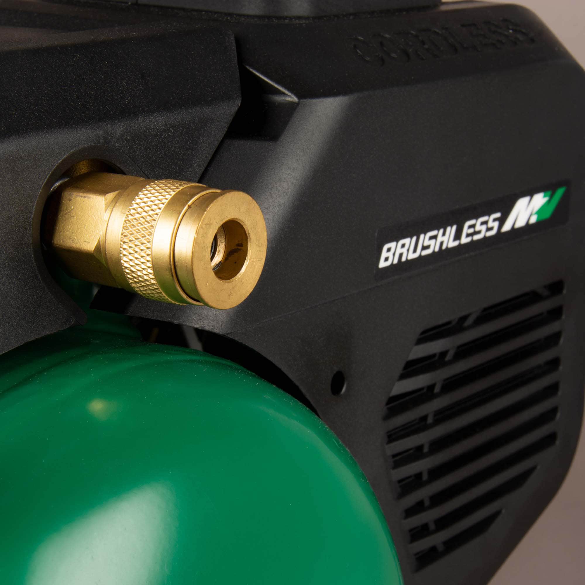 Metabo HPT Compresor de aire eléctrico y sin cable portátil de 2 galones y 135 PSI con diseño tipo Hot Dog - EC36DAQ4M
