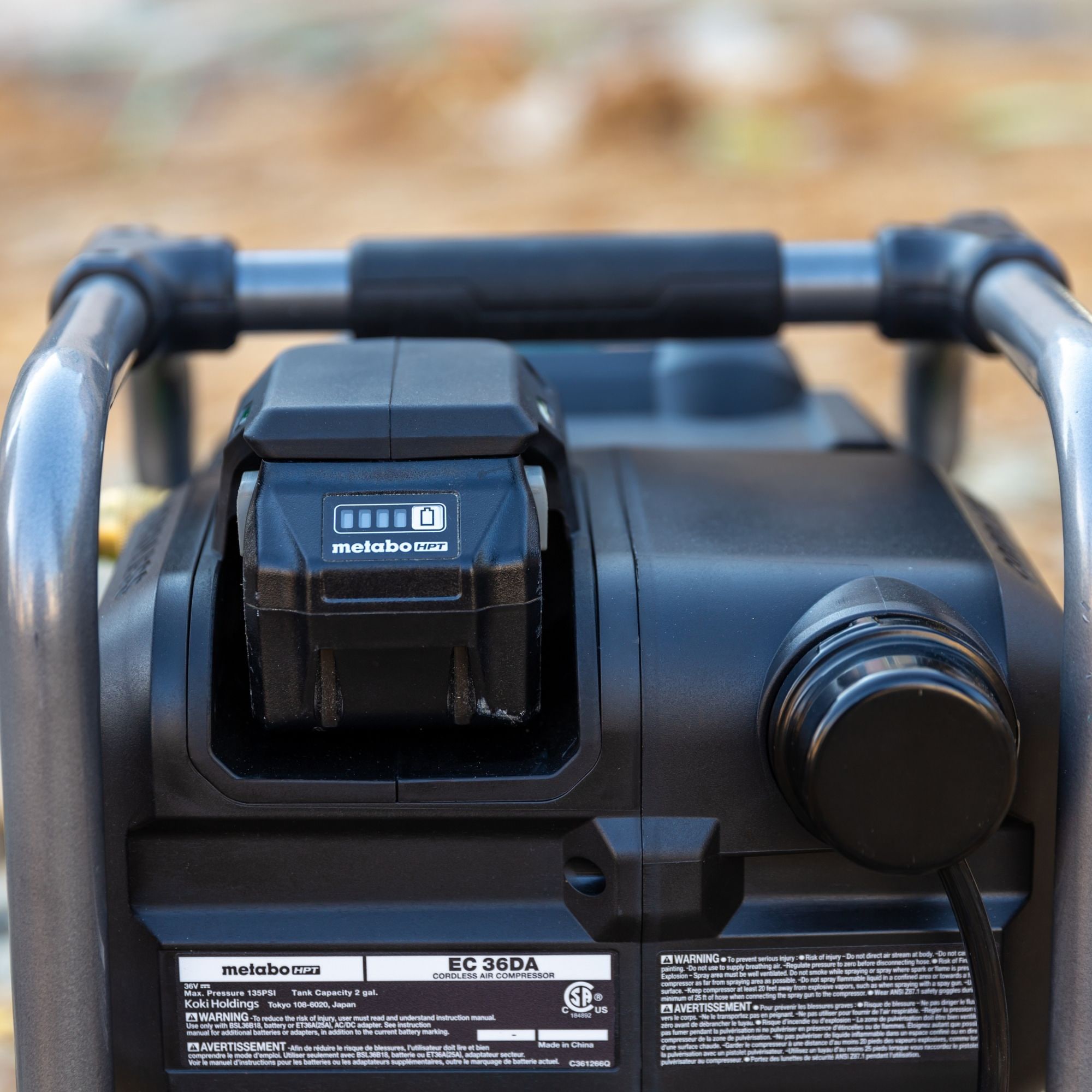 Metabo HPT Compresor de aire eléctrico y sin cable portátil de 2 galones y 135 PSI con diseño tipo Hot Dog - EC36DAQ4M