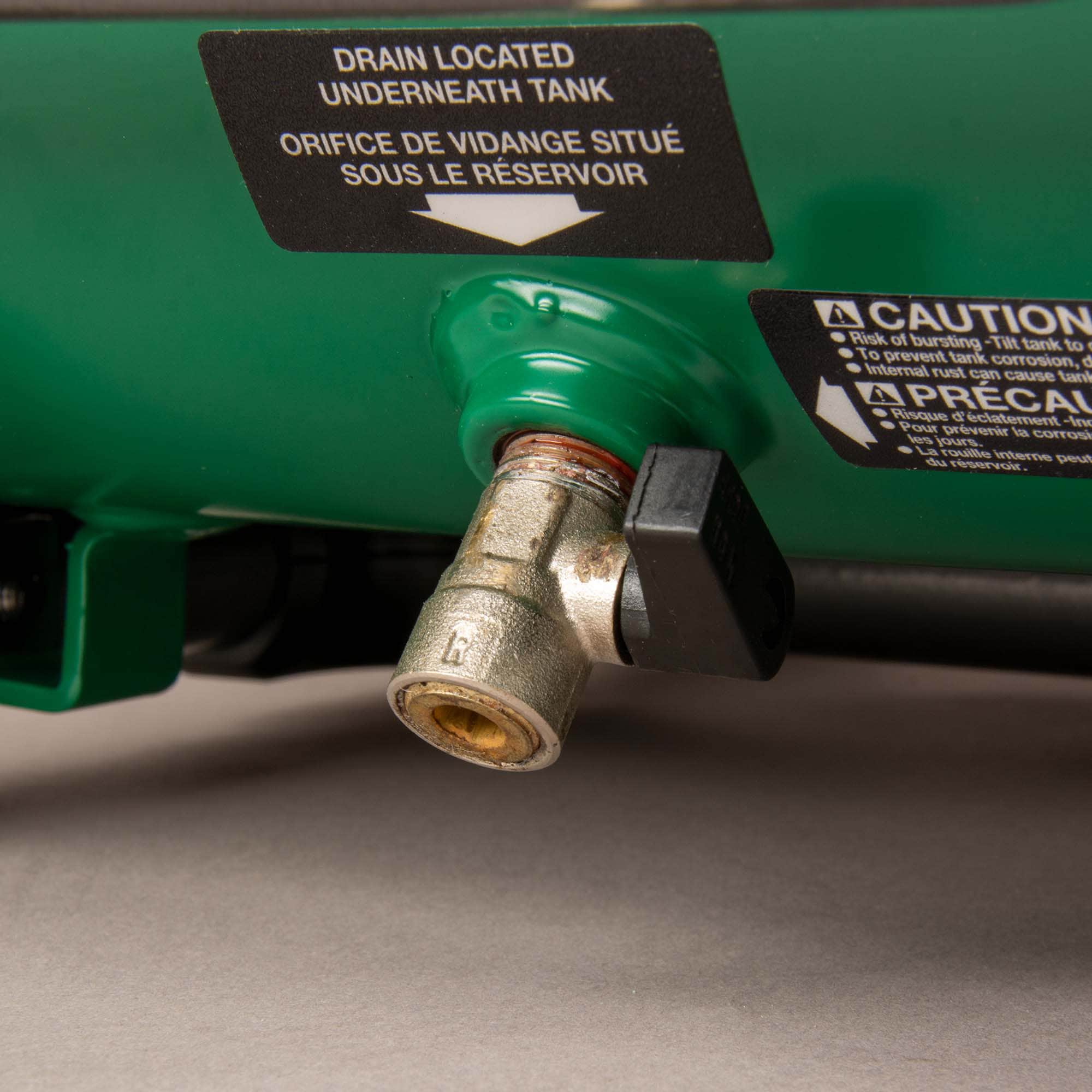 Metabo HPT Compresor de aire eléctrico y sin cable portátil de 2 galones y 135 PSI con diseño tipo Hot Dog - EC36DAQ4M