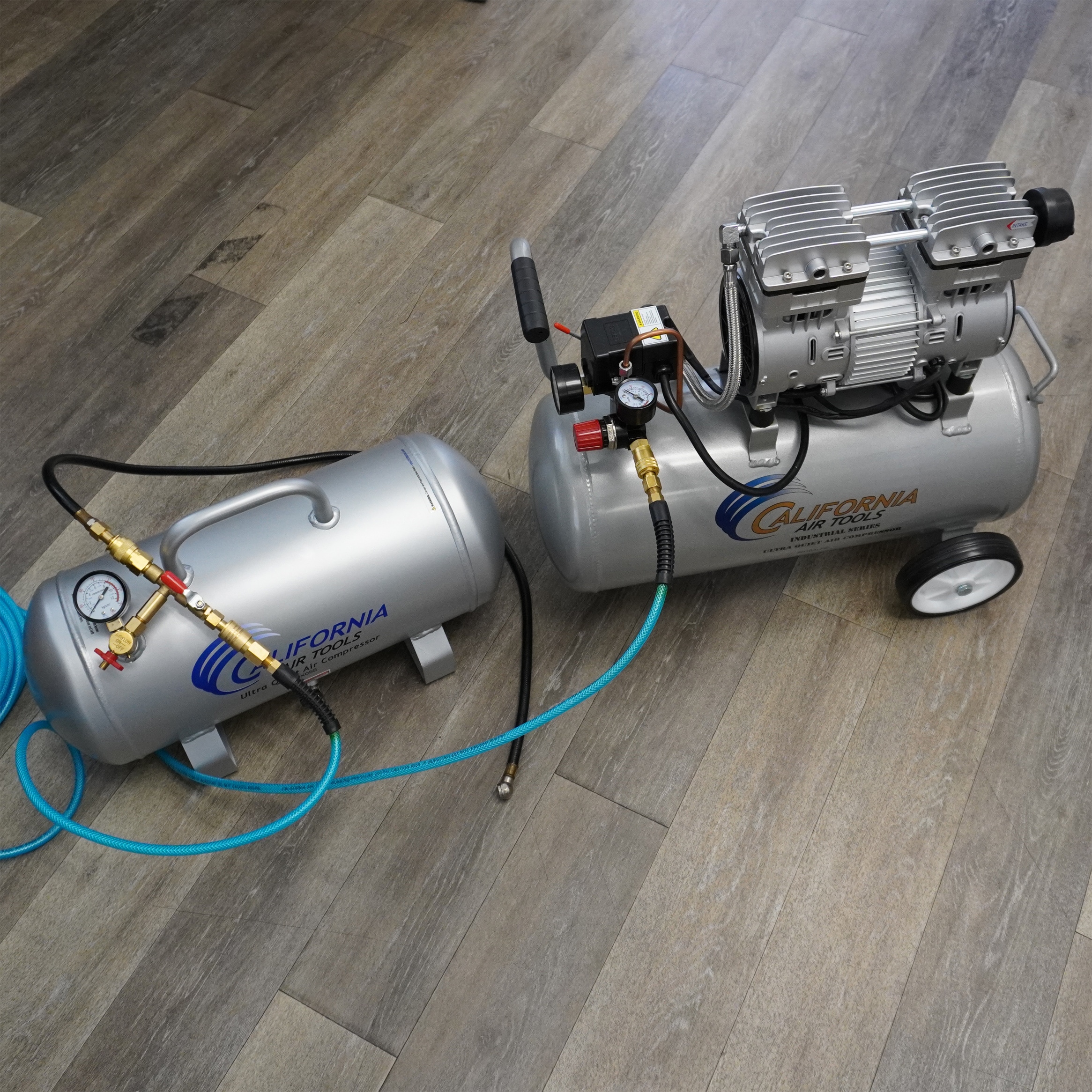Herramientas de aire de California Herramientas de aire de California 5 galones Compresor de aire portátil eléctrico inalámbrico estilo Pata de Perro de 125 PSI - AUX05S