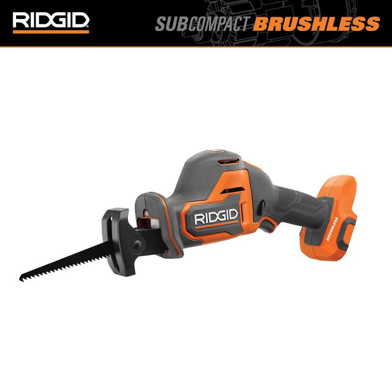 Sierra alternativa inalámbrica y compacta sin escobillas de una sola mano RIDGID 18V SubCompact con kit de batería de 2.0 Ah y cargador - R8648K