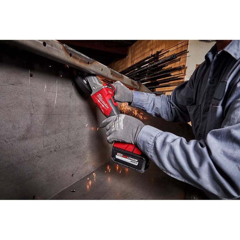 Milwaukee M18 FUEL 18V Lithium-Ion Brushless Cordless 5 in. Flathead Braking Grinder with Slide Switch Lock-On (Herramienta solamente) - 2887-20

Milwaukee M18 FUEL 18V Lithium-Ion Brushless Cordless 5 pulgadas Amoladora de cabeza plana con freno y bloqueo de interruptor deslizante (solo la herramienta) - 2887-20
