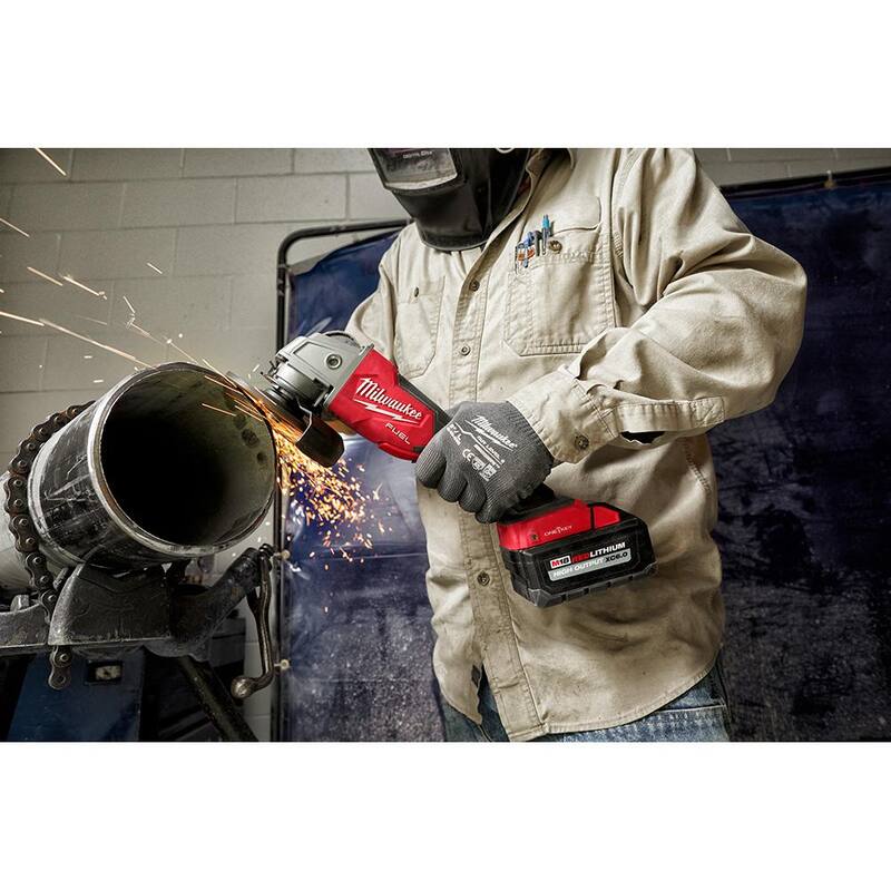 Amoladora sin escobillas Milwaukee M18 FUEL 18V de 4-1/2 in./5 in. con interruptor de paleta y freno de litio-ion inalámbrico (Herramienta solamente) - 2882-20