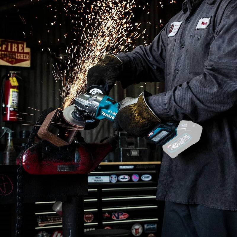 Makita 40V Max XGT Amoladora Angular Inalámbrica sin Escobillas de 4-1/2/5 pulgadas con Freno Eléctrico (Herramienta Solamente) - GAG01Z