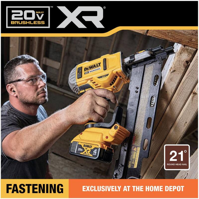 Clavadora de estructuras inalámbrica Dewalt 20V MAX XR de iones de litio sin escobillas de 2 velocidades y 21° con cargador y batería de 4.0Ah - DCN21PLM1.