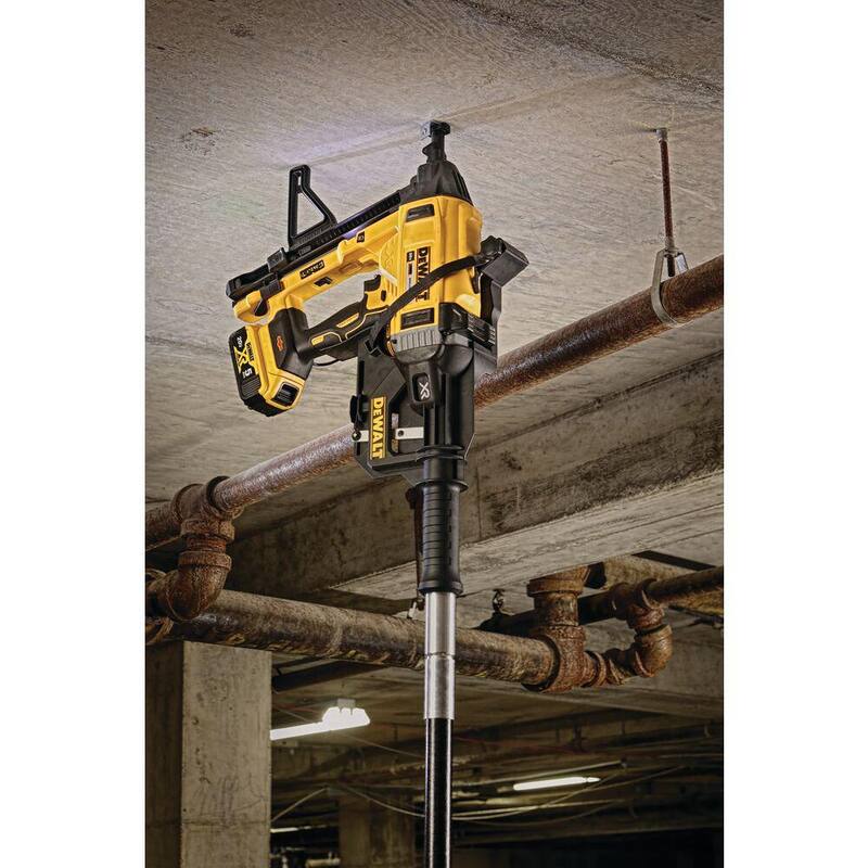 DEWALT 20-Volt MAX 1 in. Clavadora inalámbrica de concreto eléctrica (solo herramienta) - DCN891B