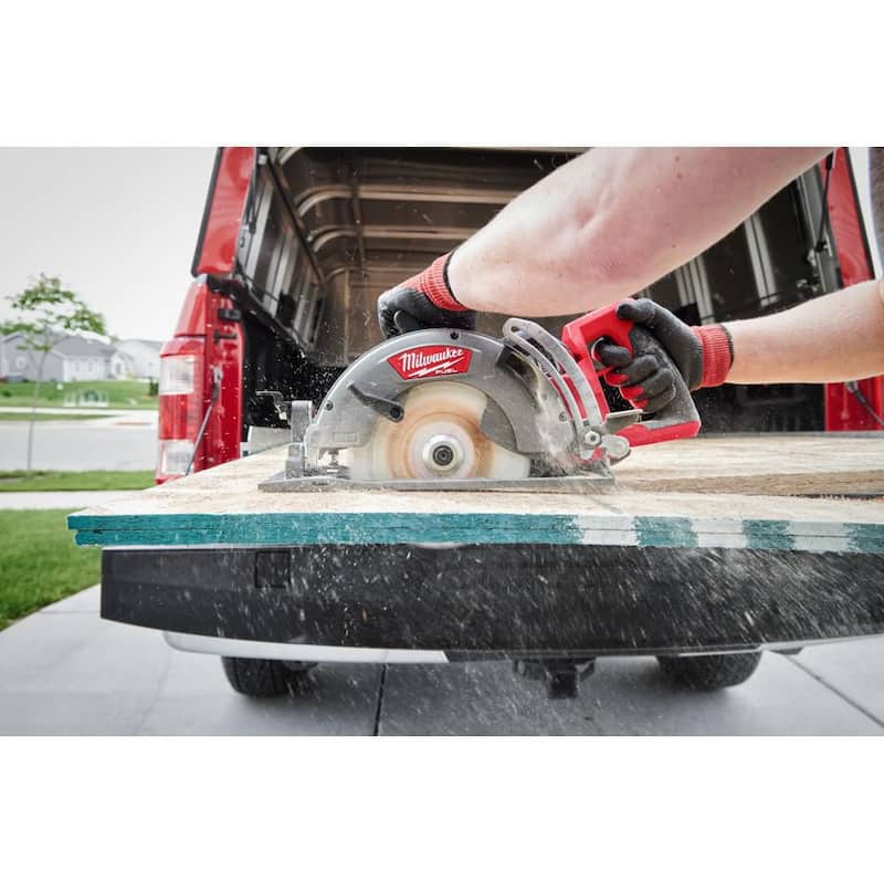 Milwaukee M18 FUEL 3-1/2 pulgadas 18 voltios 21 grados de iones de litio sin escobillas inalámbrico clavador con circulador trasero de 7-1/4 pulgadas, dos baterías HO de 6Ah - 2744-20-2830-20-48-11-1862.