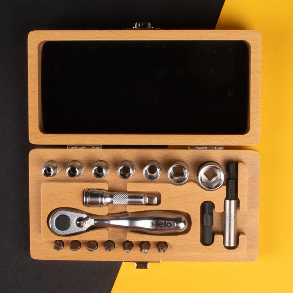 Felo XS 18 Classic 18 pc Wood Case Set - Metric