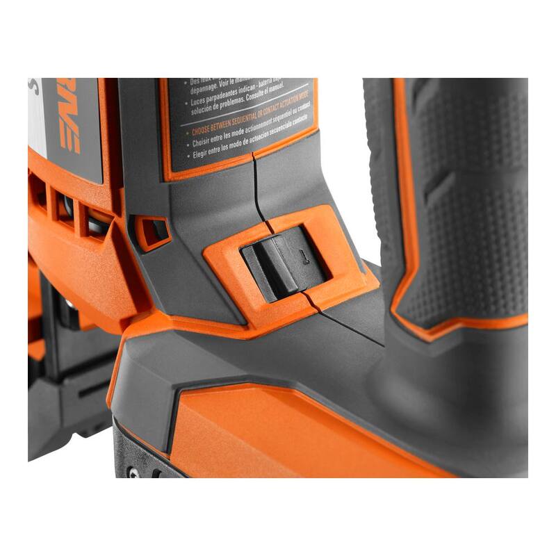 Clavadora recta inalámbrica sin escobillas RIDGID 18V HYPERDRIVE de calibre 16 de 2-1/2 pulgadas (solo herramienta), clip para cinturón, bolsa, clavos de muestra - R09892B