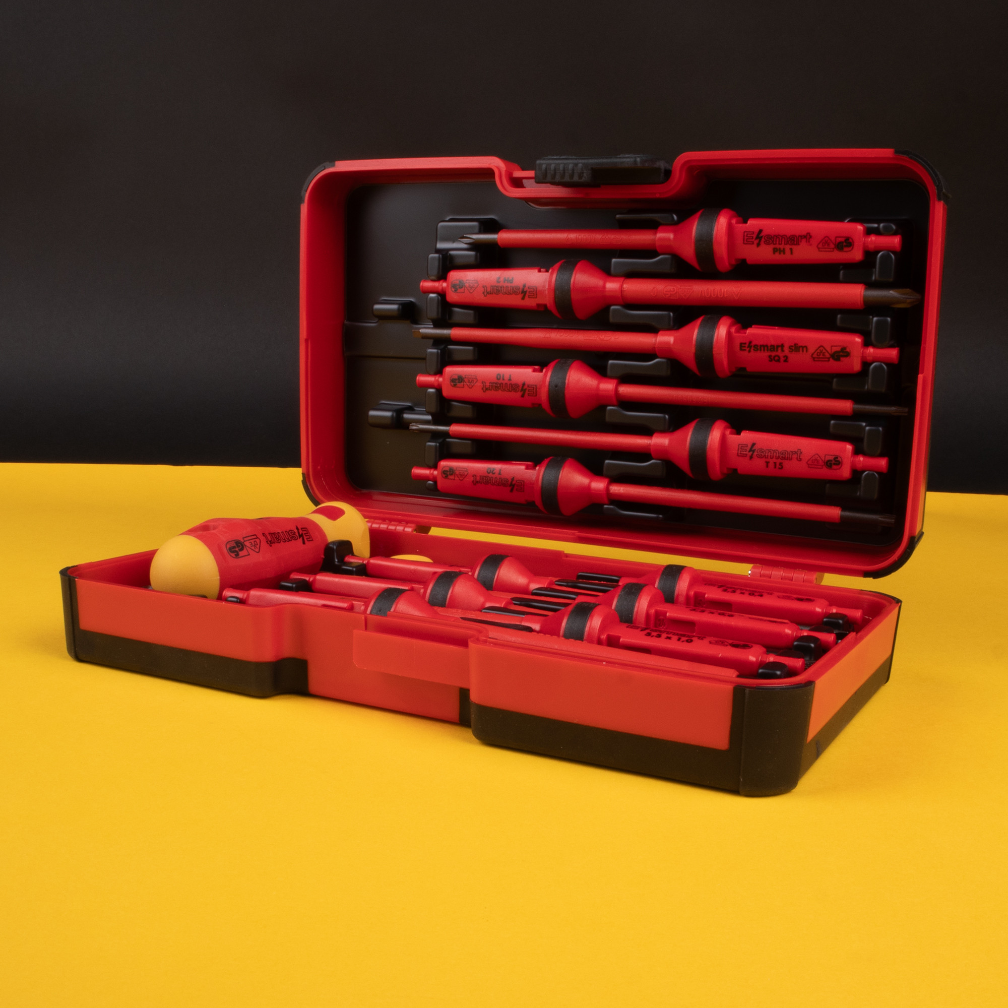Felo E-Smart 14 piece Square 2 Set - Slotted, Phillips, Square, Torx Tip Insulated Blades with 2 Handles