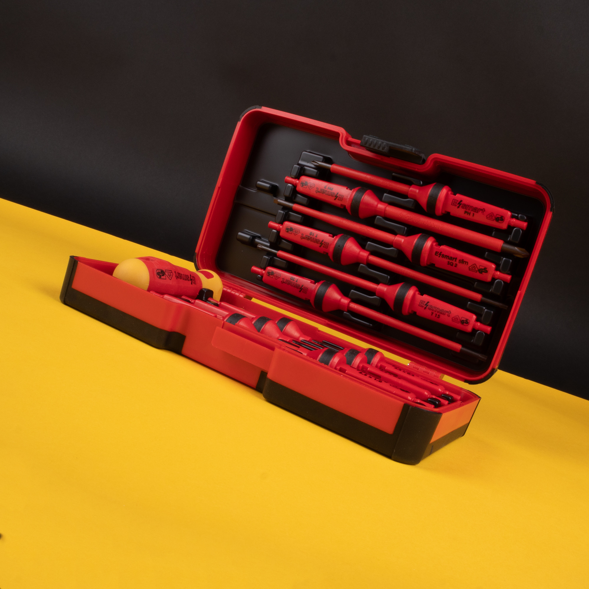 Felo E-Smart 14 piece Square 2 Set - Slotted, Phillips, Square, Torx Tip Insulated Blades with 2 Handles